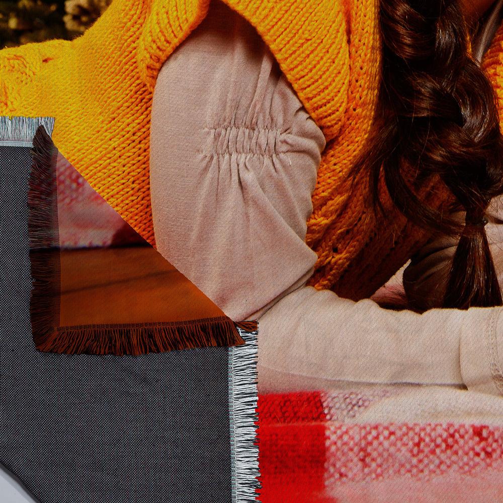 Edgar Allan Poe&#39;s "The Raven" - Throw Blanket / Tapestry Wall Hanging